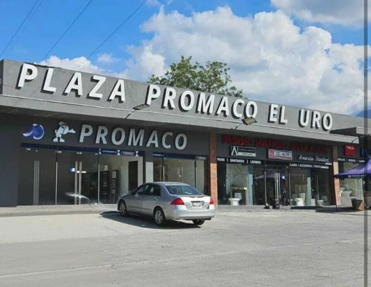 Local en renta en El Uro, Monterrey — foto 1 de 8