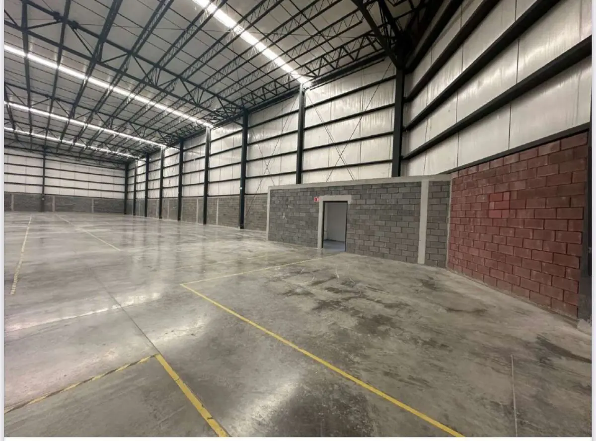 Bodega en renta en Residencial de la Sierra, Santa Catarina — foto 1 de 10