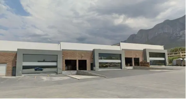 BODEGA INDUSTRIAL EN RENTA ZONA SANTA CATARINA