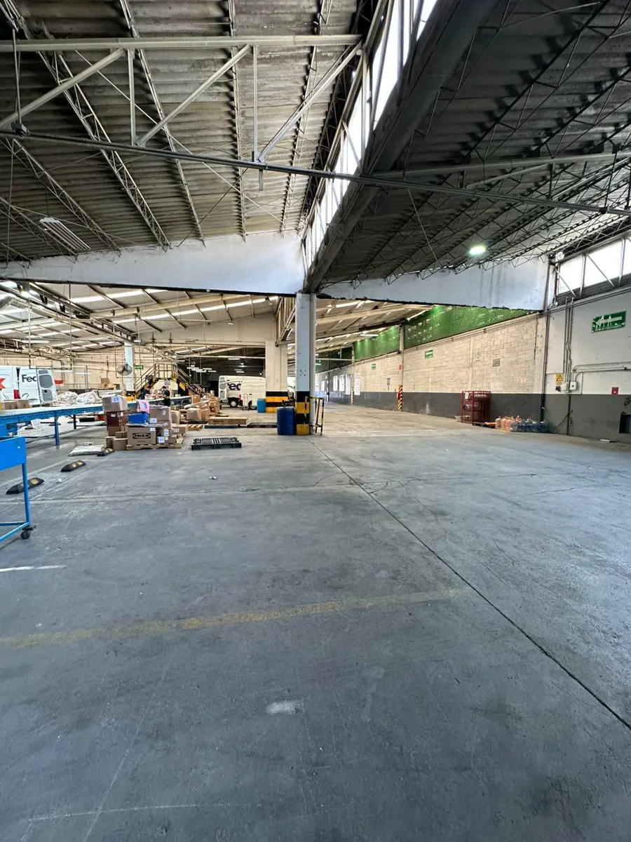 Bodega en renta en Santa Maria, Monterrey — foto 1 de 10