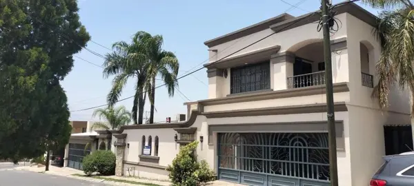 CASA EN VENTA CONTRY LA SILLA