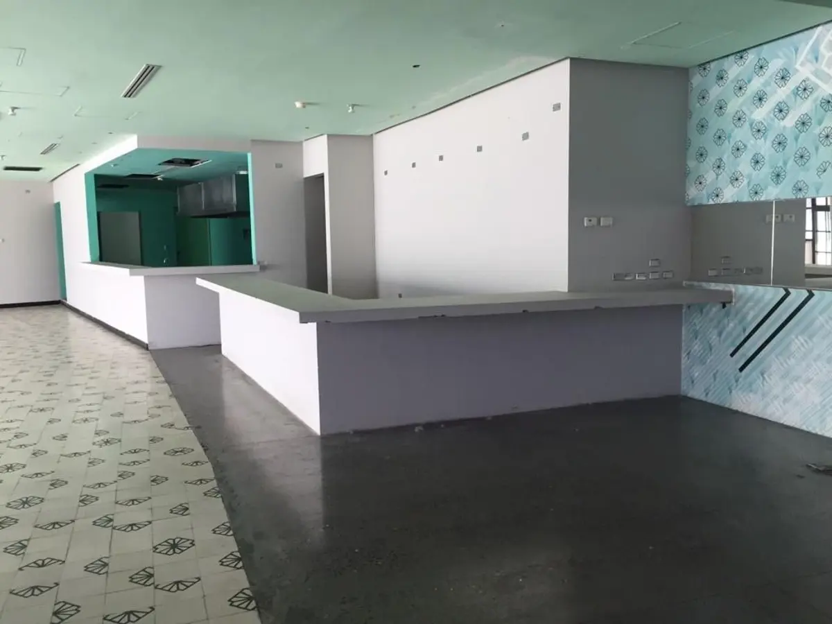 Local en renta en Lazaro Garza Ayala, San Pedro Garza García — foto 1 de 11