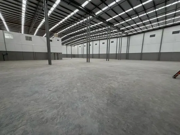 Bodegas en Renta en T.A.D. Pemex Refinería el Palmar, 1,760 m2 techados y 160 m2 de oficinas