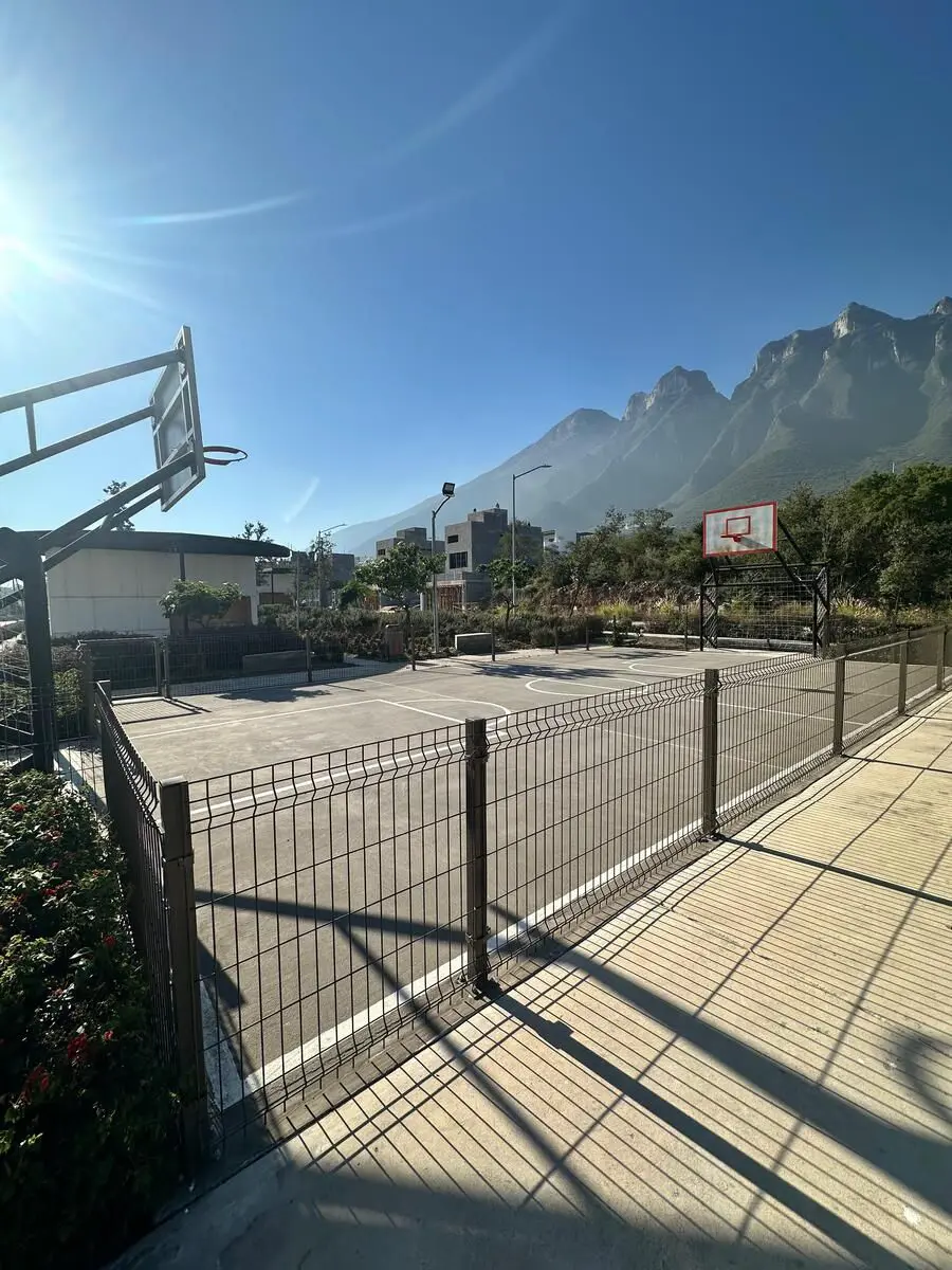 Terreno en venta en Cumbres Magnolia, Monterrey — foto 1 de 11