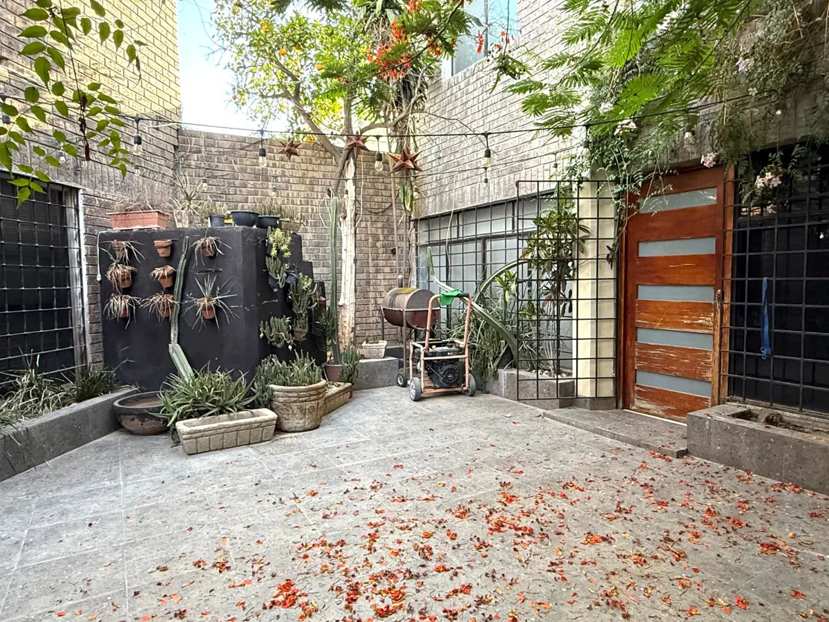Casa en venta en Navarro, Torreón — foto 1 de 17