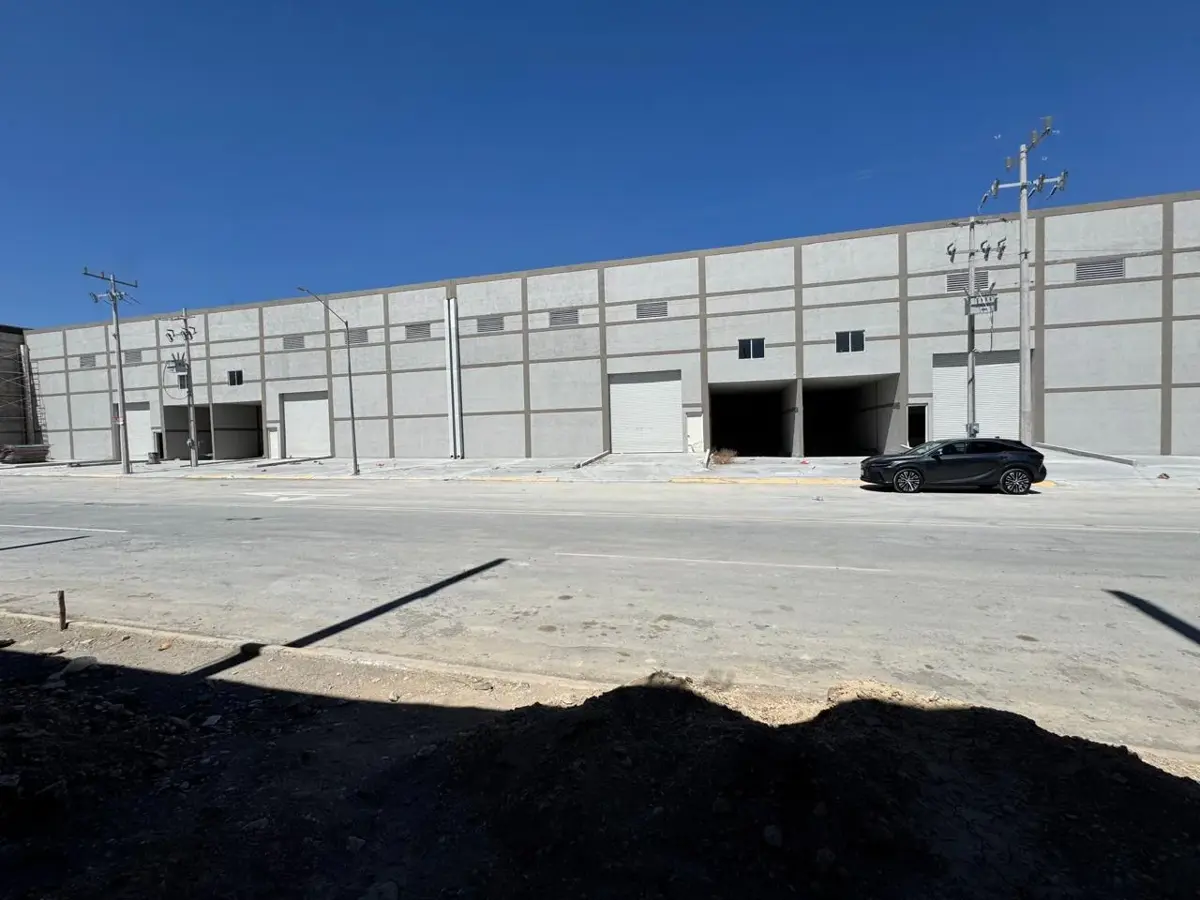 Bodega en renta en T.A.D. Pemex Refineria, Santa Catarina — foto 1 de 19