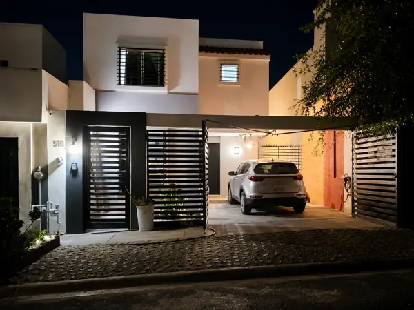 Casa en venta en Las Lomas, García — foto 2 de 12