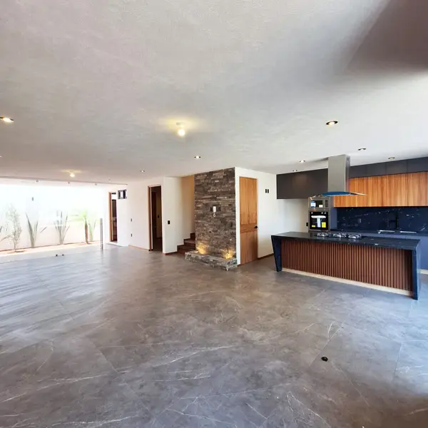 CASA EN VENTA EN RINCON DE LA MONTAÑA, MORELIA