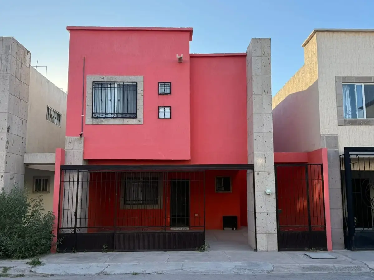 Casa en venta en Cerrada Esmeralda Montebello, Torreón — foto 1 de 10