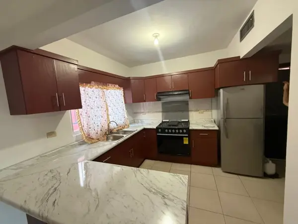 Casa en venta en Cerrada Esmeralda Montebello, Torreón — foto 3 de 10