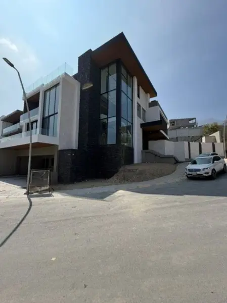 Casa en venta en Sierra Alta 10 Sector, Monterrey — foto 2 de 24