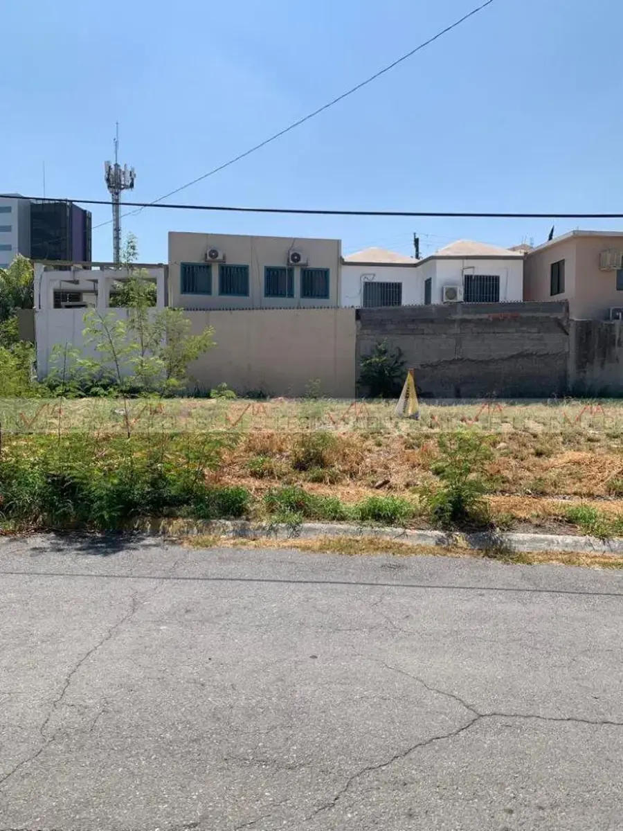 Terreno en venta en Bosques del Nogalar, San Nicolás de los Garza — foto 1 de 8