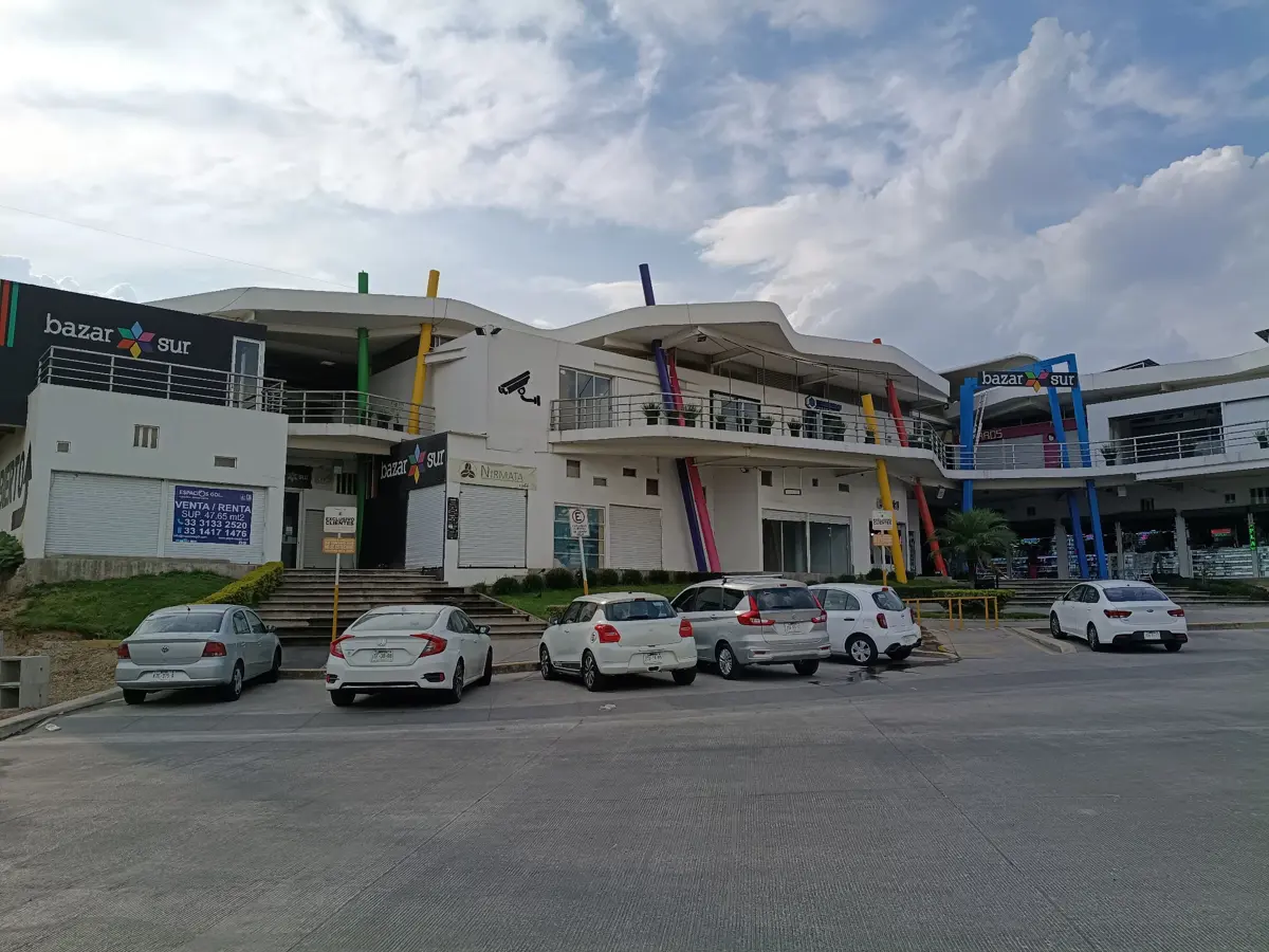 Local en venta en Santa Maria Tequepexpan, San Pedro Tlaquepaque — foto 1 de 9