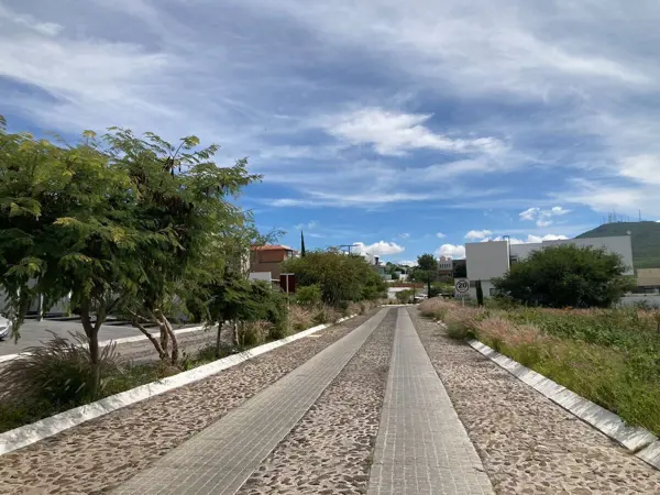 Terreno en venta en Vista Real y Country Club, Corregidora — foto 2 de 15