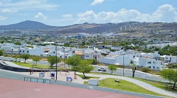 Casa en venta en Pedregal de Schoenstatt, Corregidora — foto 3 de 17