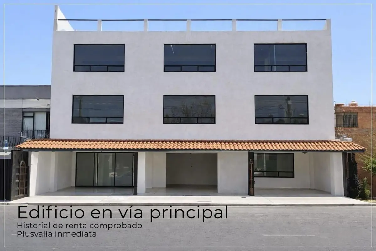 Edificio en venta en Magisterial Vista Bella, Tlalnepantla de Baz — foto 1 de 5