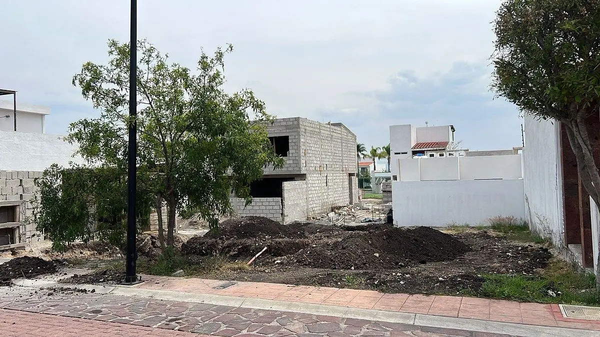 Terreno en venta en Ciudad Maderas Residencial Querétaro, El Marqués — foto 1 de 16