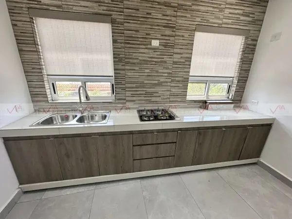 Casa en venta en Arboledas de San Jorge, San Nicolás de los Garza — foto 2 de 13