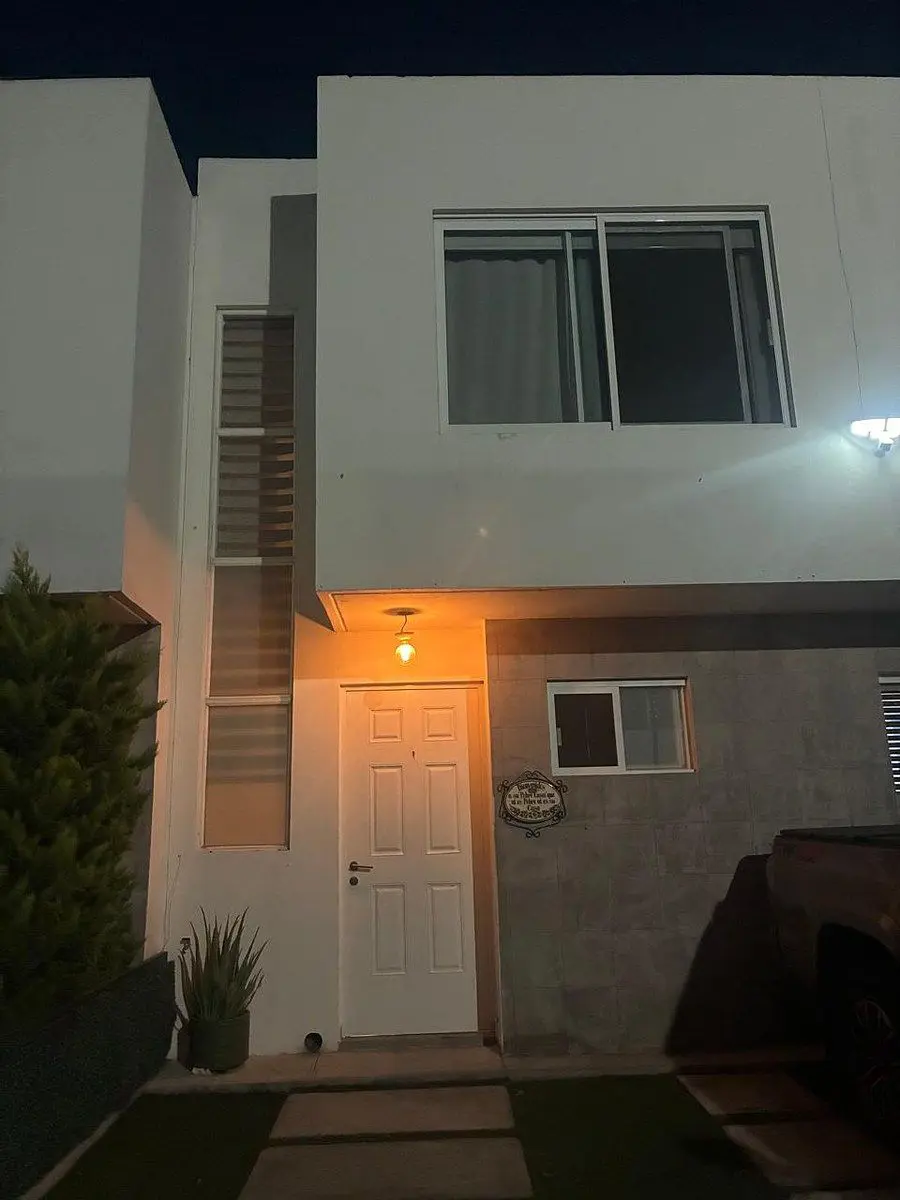 Casa en venta en Paseos del Bosque, Corregidora — foto 1 de 24