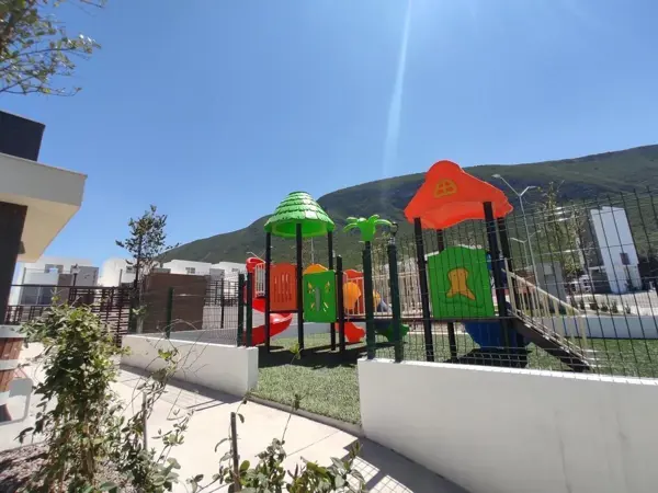 Casa en venta en Brianzzas Residencial, General Escobedo — foto 3 de 27