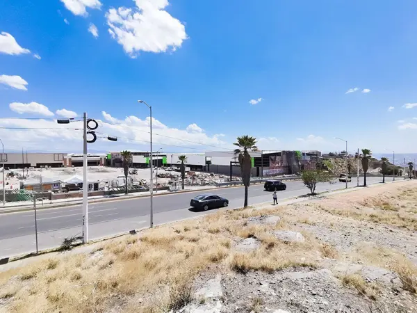 LOTES COMERCIALES EN VENTA SOBRE BOULEVARD DE LA NACION QUERETARO. LOTES COMERCIALES EN VENTA SOBRE BOULEVARD DE LA NACION QUERETARO.