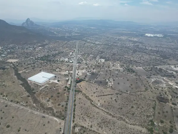 TERRENO COMERCIAL EN VENTA A TRES KM DE BERNAL, QUERÉTARO