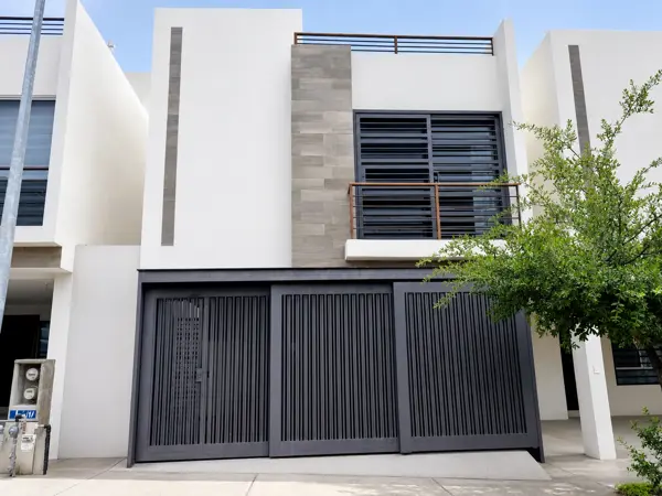 Casa Amueblada en Renta en Brianzzas Residencial, General Escobedo