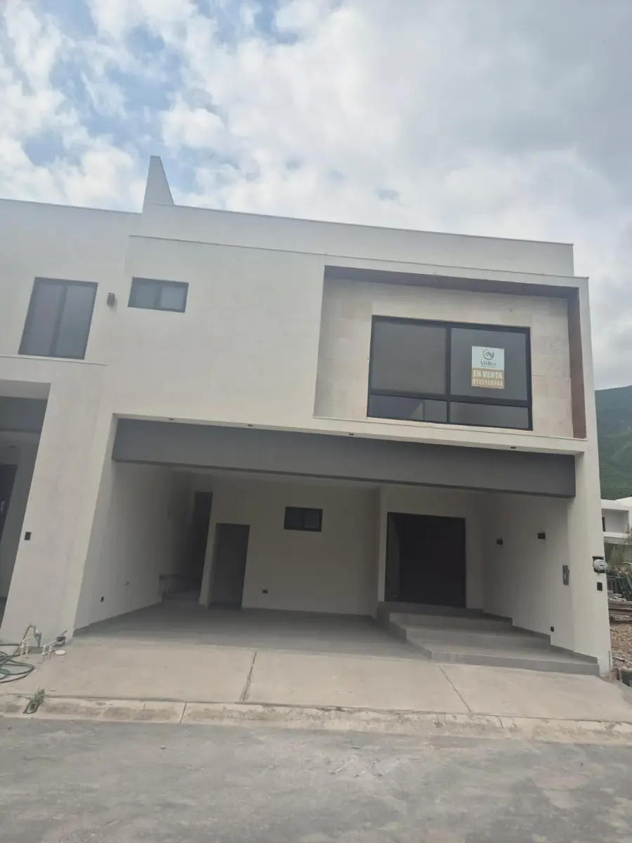 Casa en venta en Solana Residencial, García — foto 1 de 23