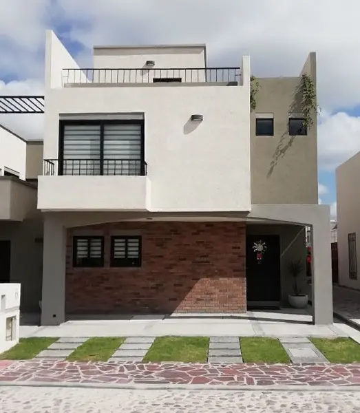CASA EN VENTA CON CUATRO RECAMARAS EN SAN MIGUEL DE ALLENDE GUANAJUATO.