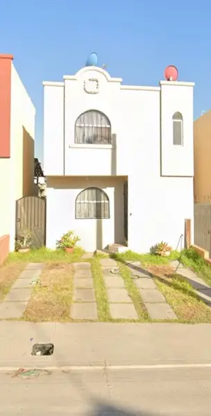 CASA EN VENTA EN FRACC. LOMAS DE LA PRESA, CP 22125, TIJUANA, BAJA CALIFORNIA