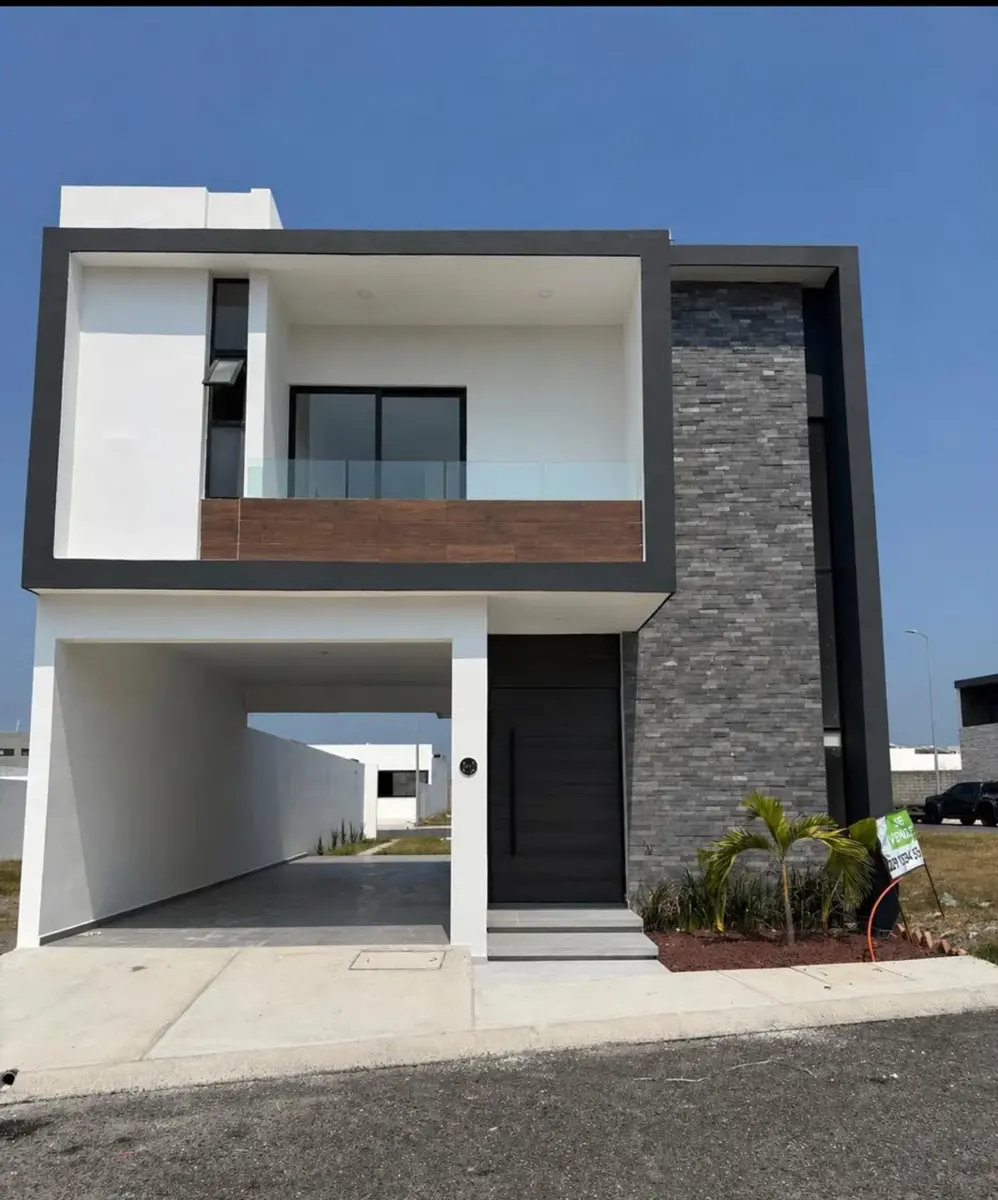 Casa en venta en Lomas de la Rioja, Alvarado — foto 1 de 12