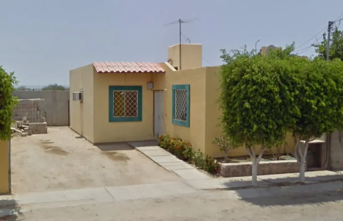 Casa en venta en Paseos del Sol, La Paz — foto 1 de 13