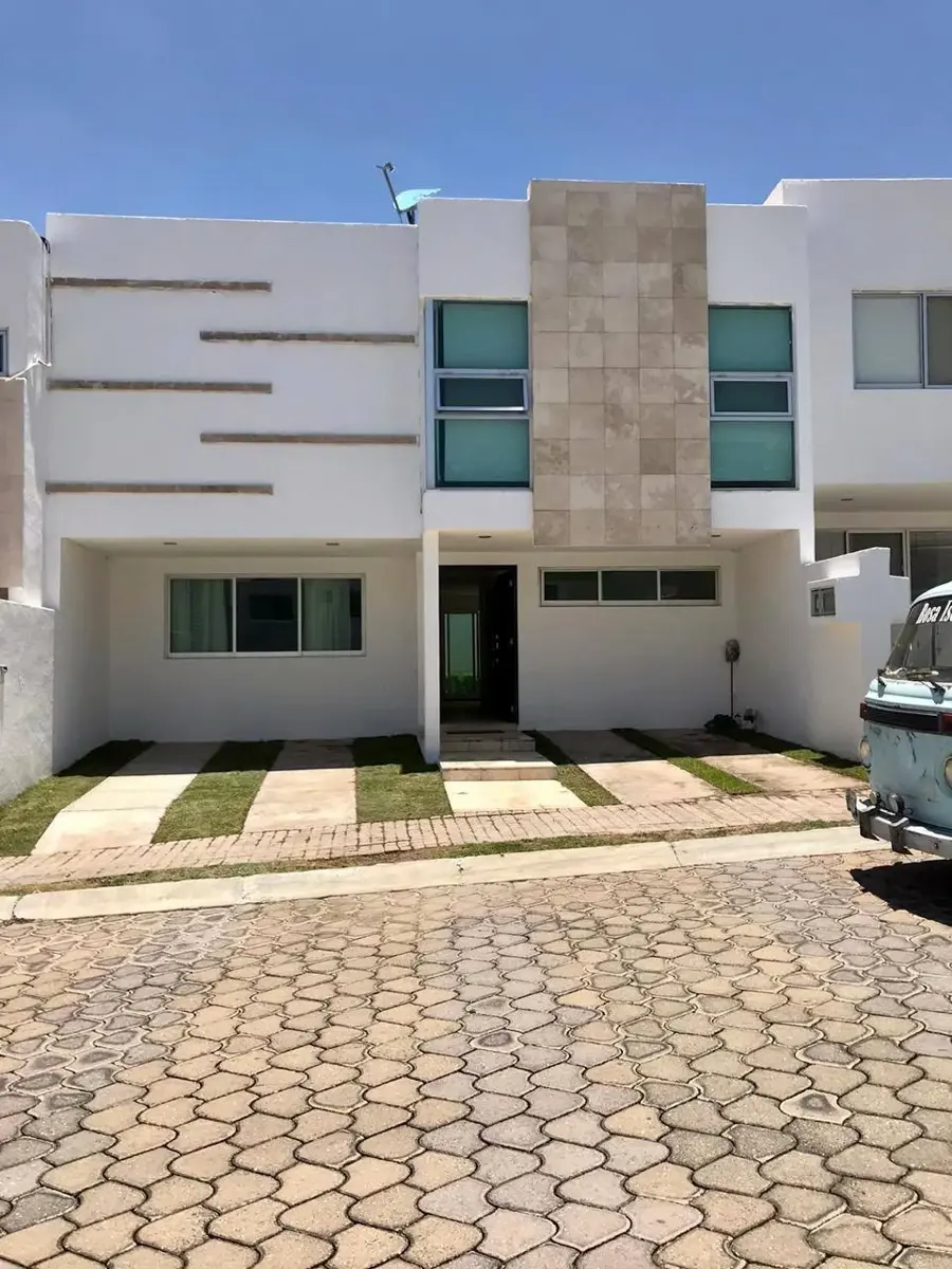 Casa en renta en Lomas de Angelópolis, San Andrés Cholula — foto 1 de 11