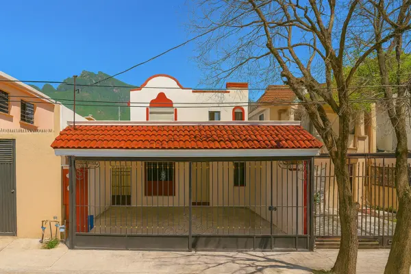 Casa en venta en Camino Real, Guadalupe, Nuevo León