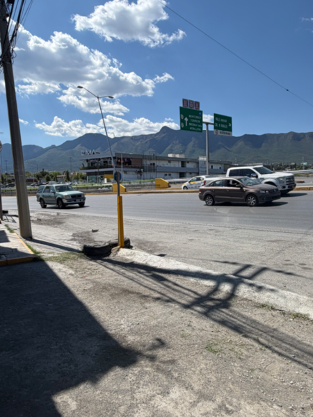 Bodega en renta en Valle de Lourdes, Saltillo — foto 2 de 15