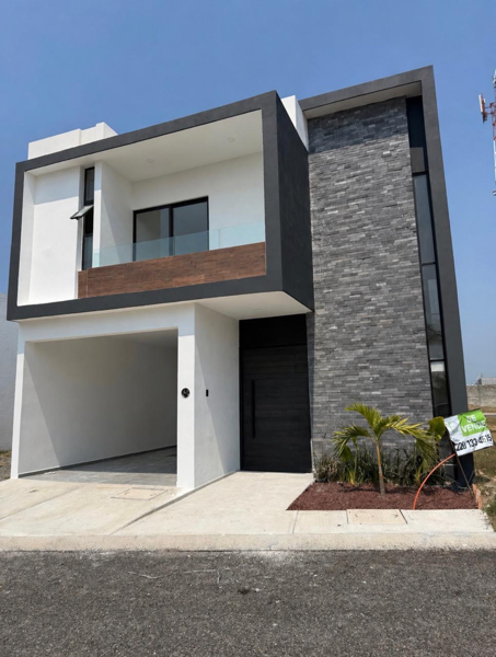 Casa en venta en Lomas de la Rioja, Alvarado — foto 2 de 28