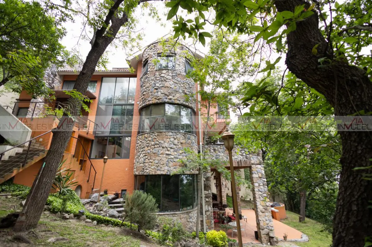 Casa en venta en Bosques de San Ángel Sector Palmillas, San Pedro Garza García — foto 1 de 19