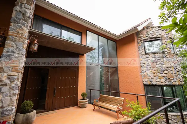 Casa en venta en Bosques de San Ángel Sector Palmillas, San Pedro Garza García — foto 2 de 19