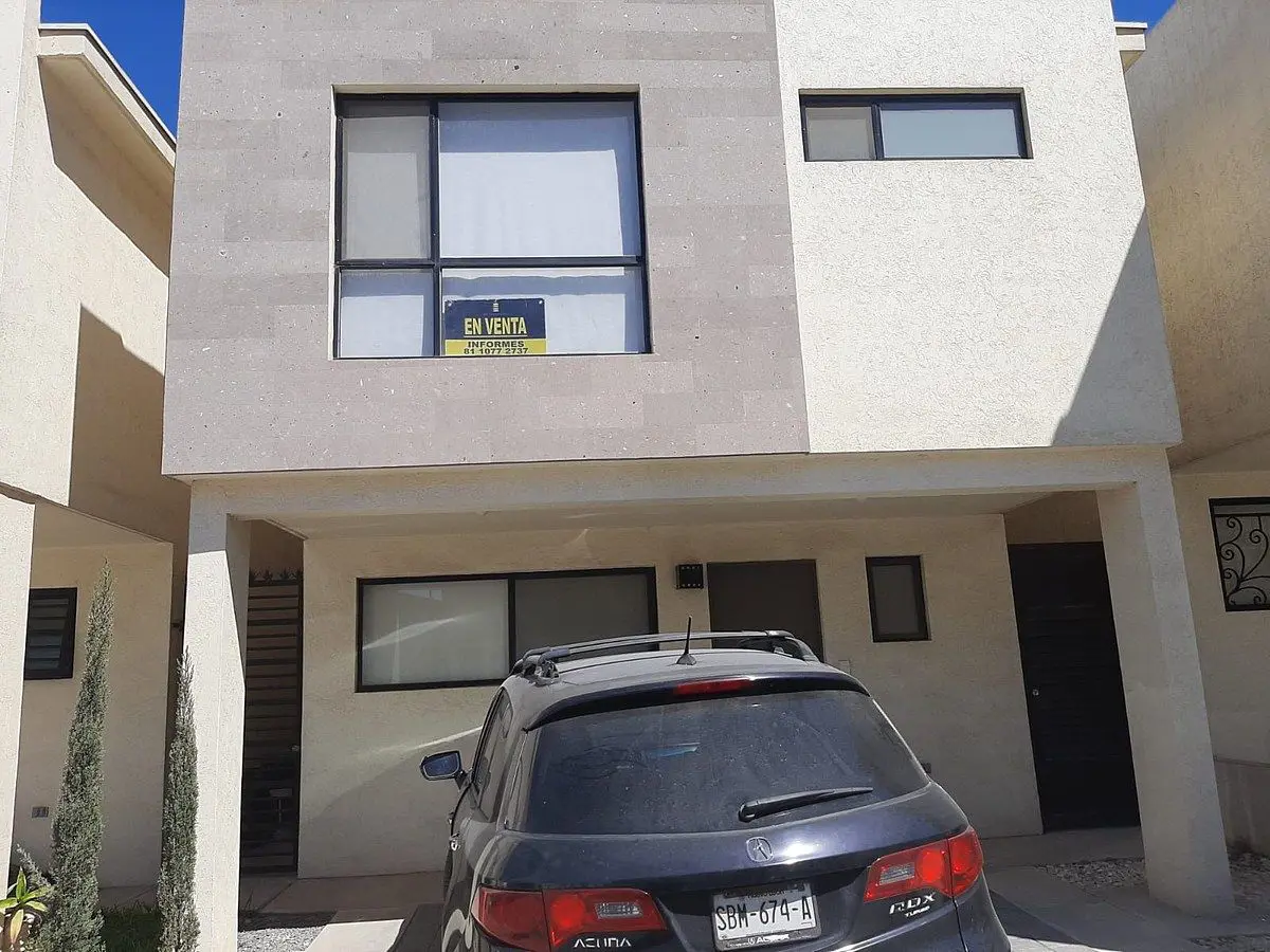 Casa en venta en Murano, García — foto 1 de 21