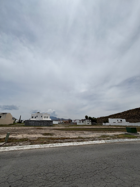 Terreno en venta en Country Club Residencial, Saltillo — foto 2 de 9