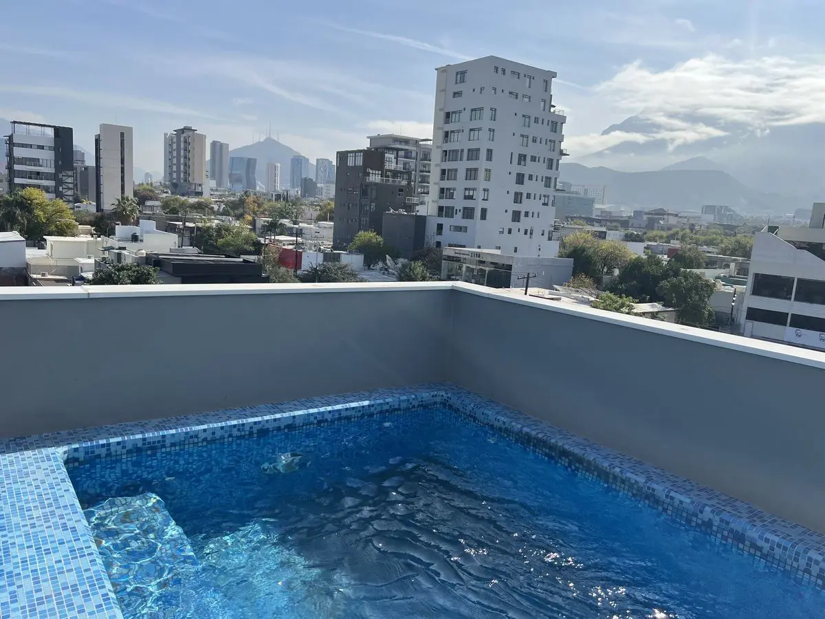 Departamento en venta en Del Valle, San Pedro Garza García — foto 1 de 36