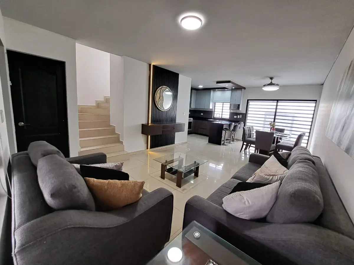 Casa en venta en Cumbres Provenza Sector Aqua, García — foto 1 de 16