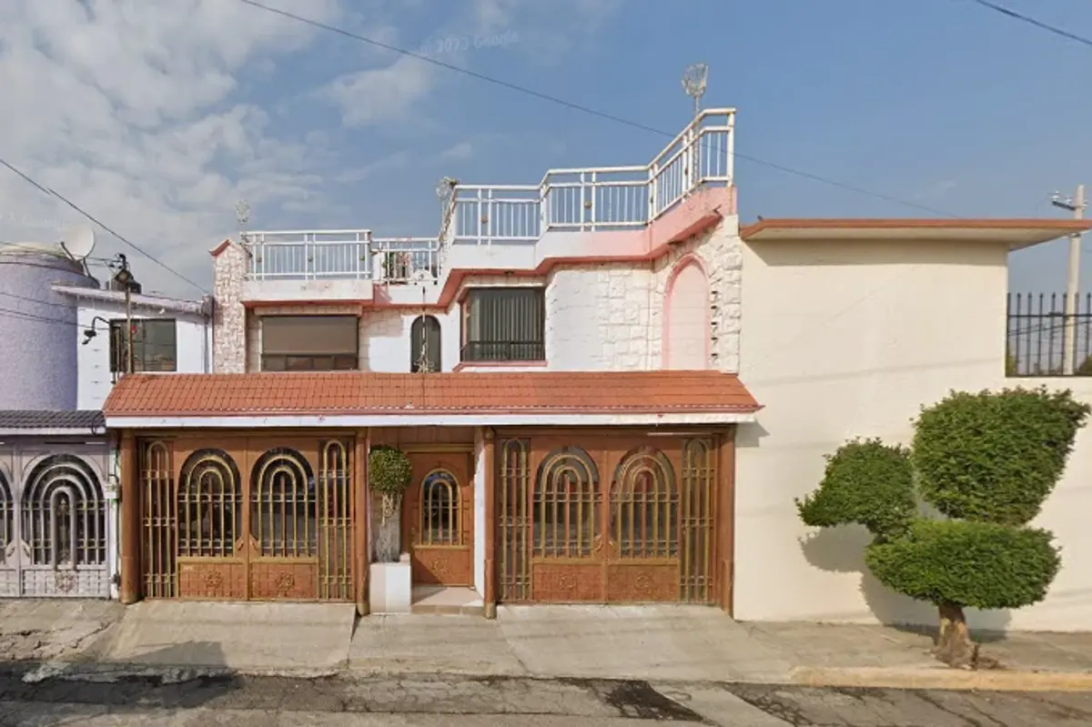 Casa en venta en San Francisco Coacalco, Coacalco de Berriozábal — foto 1 de 13