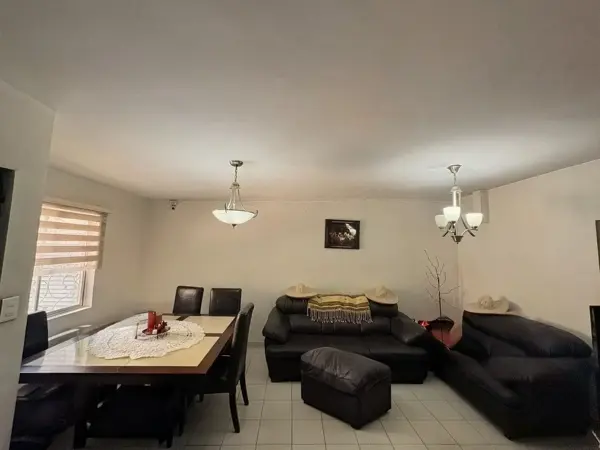 Casa en venta en Cerradas Miravalle, Gómez Palacio — foto 2 de 10
