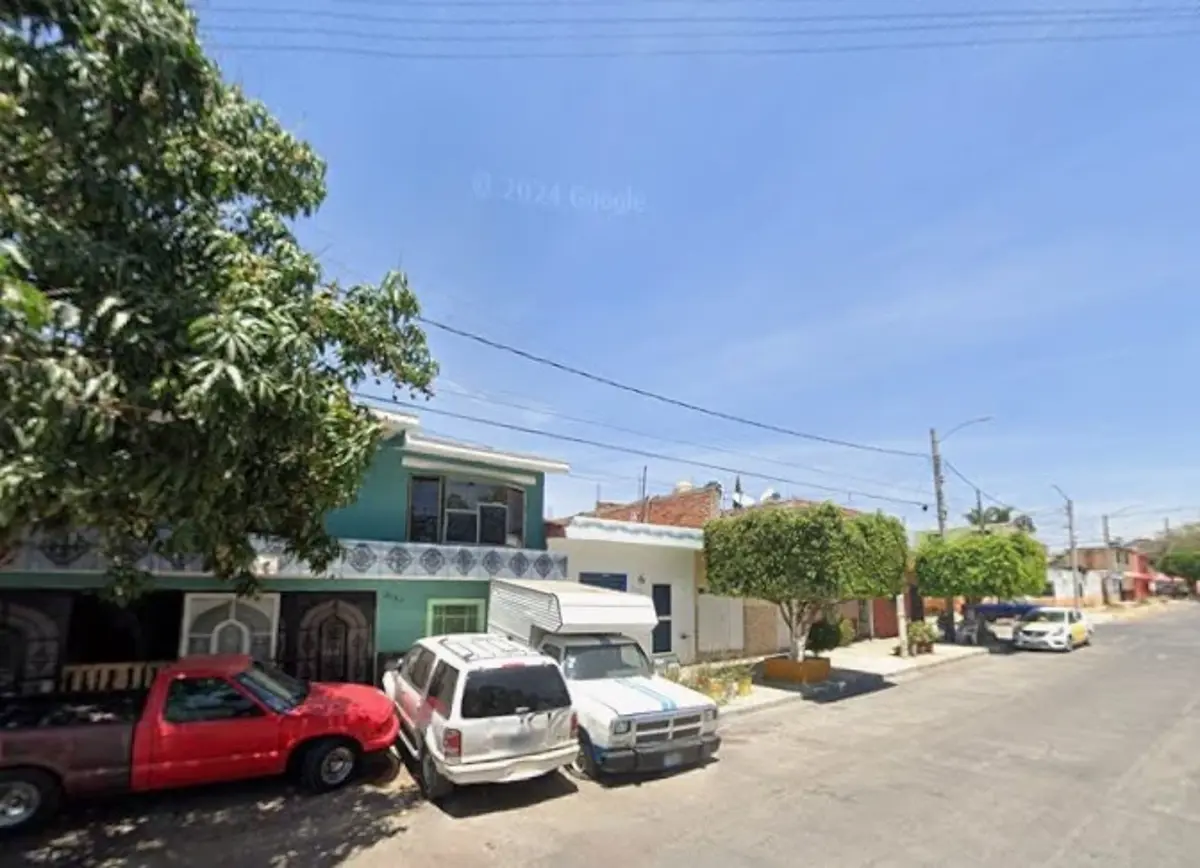 Casa en venta en Lomas de Oblatos 2a Secc, Guadalajara — foto 1 de 6