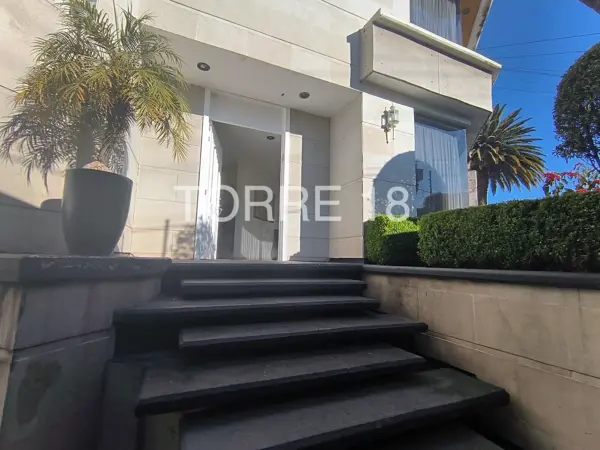 Casa en venta en Lomas de Tecamachalco Sección Bosques I y II, Huixquilucan — foto 2 de 25