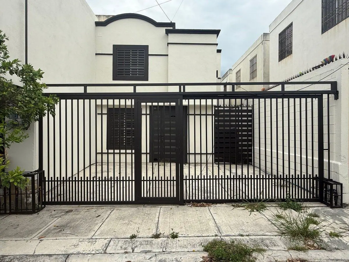 Casa en venta en Sierra Morena, Guadalupe — foto 1 de 24
