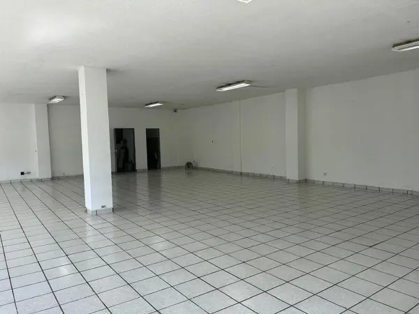Local en renta en Nuevo Repueblo, Monterrey — foto 3 de 11