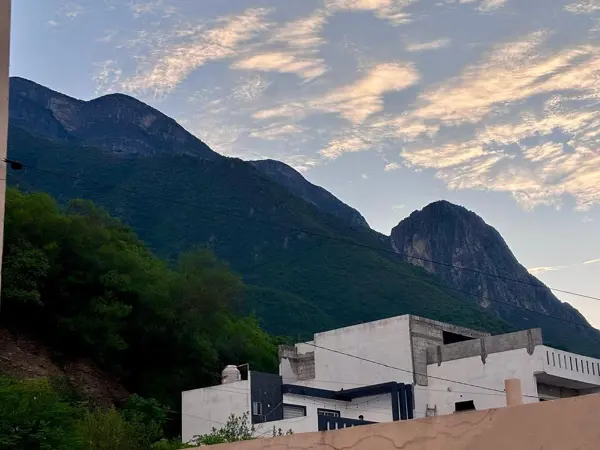 Casa en venta en Bosques del Rey, Guadalupe — foto 3 de 18