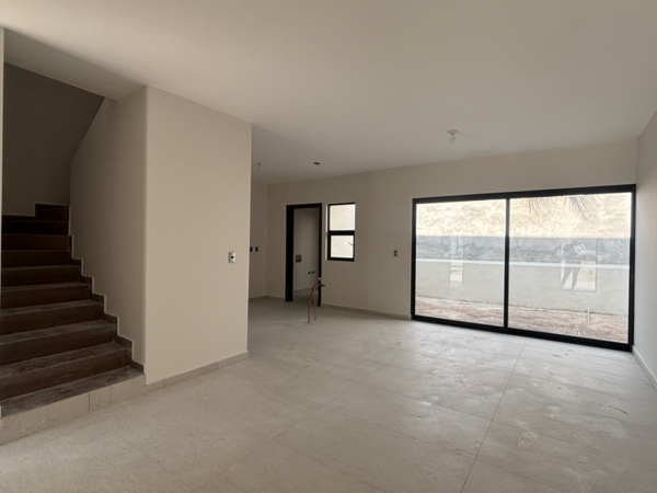 Casa en venta en Brisas Poniente, Saltillo — foto 3 de 12